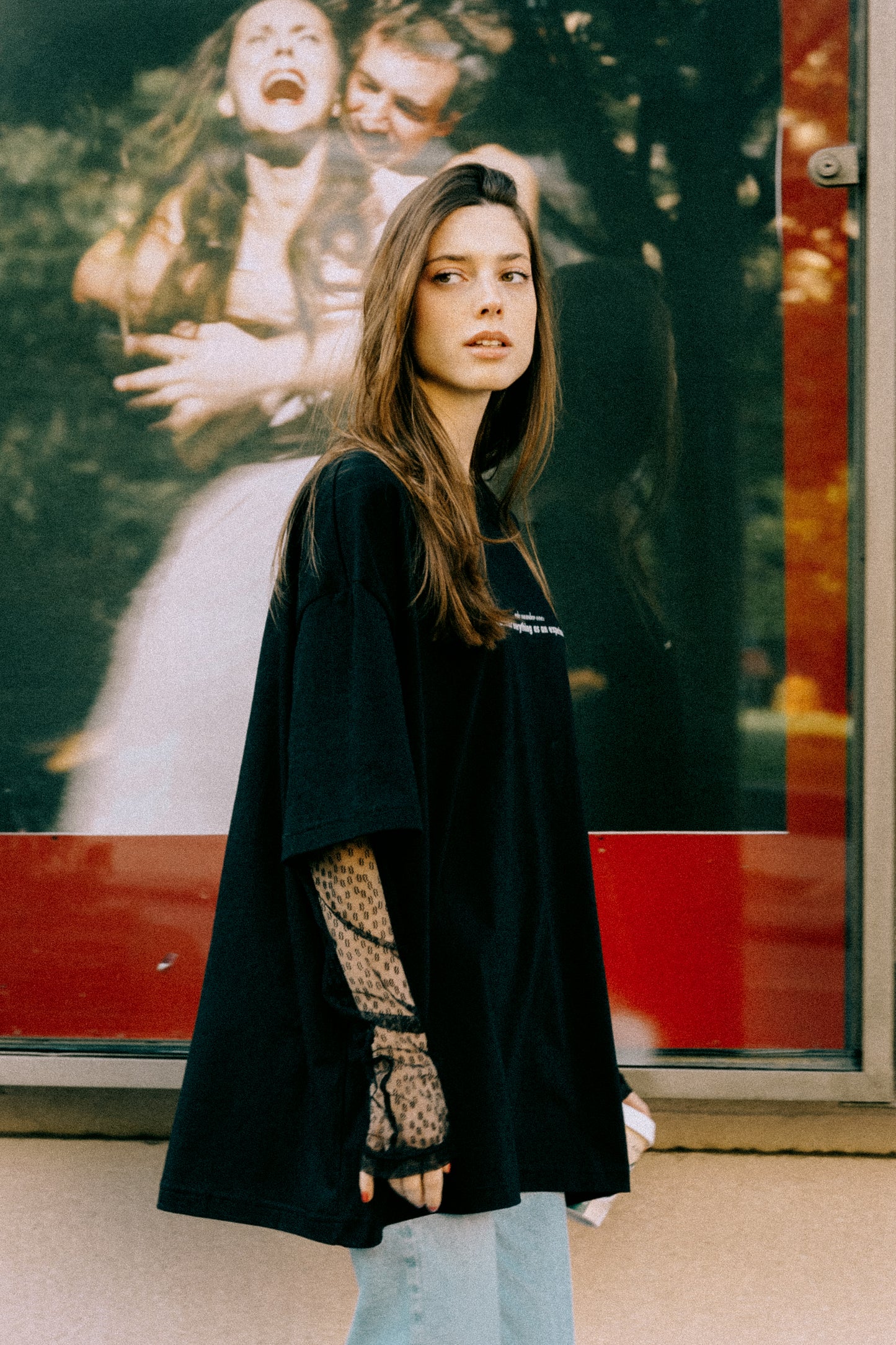 BLACK T-SHIRT