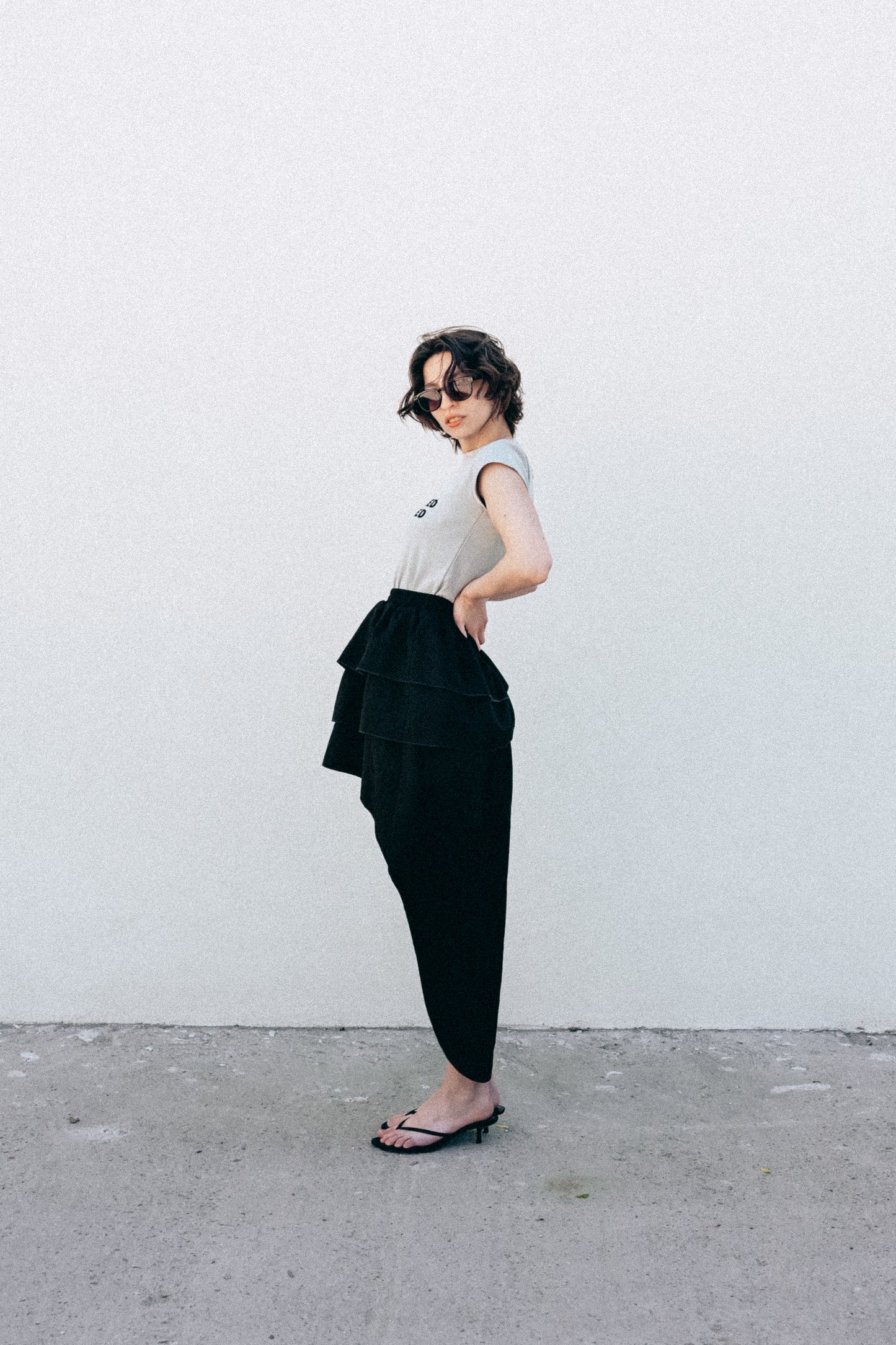 BLACK SKIRT
