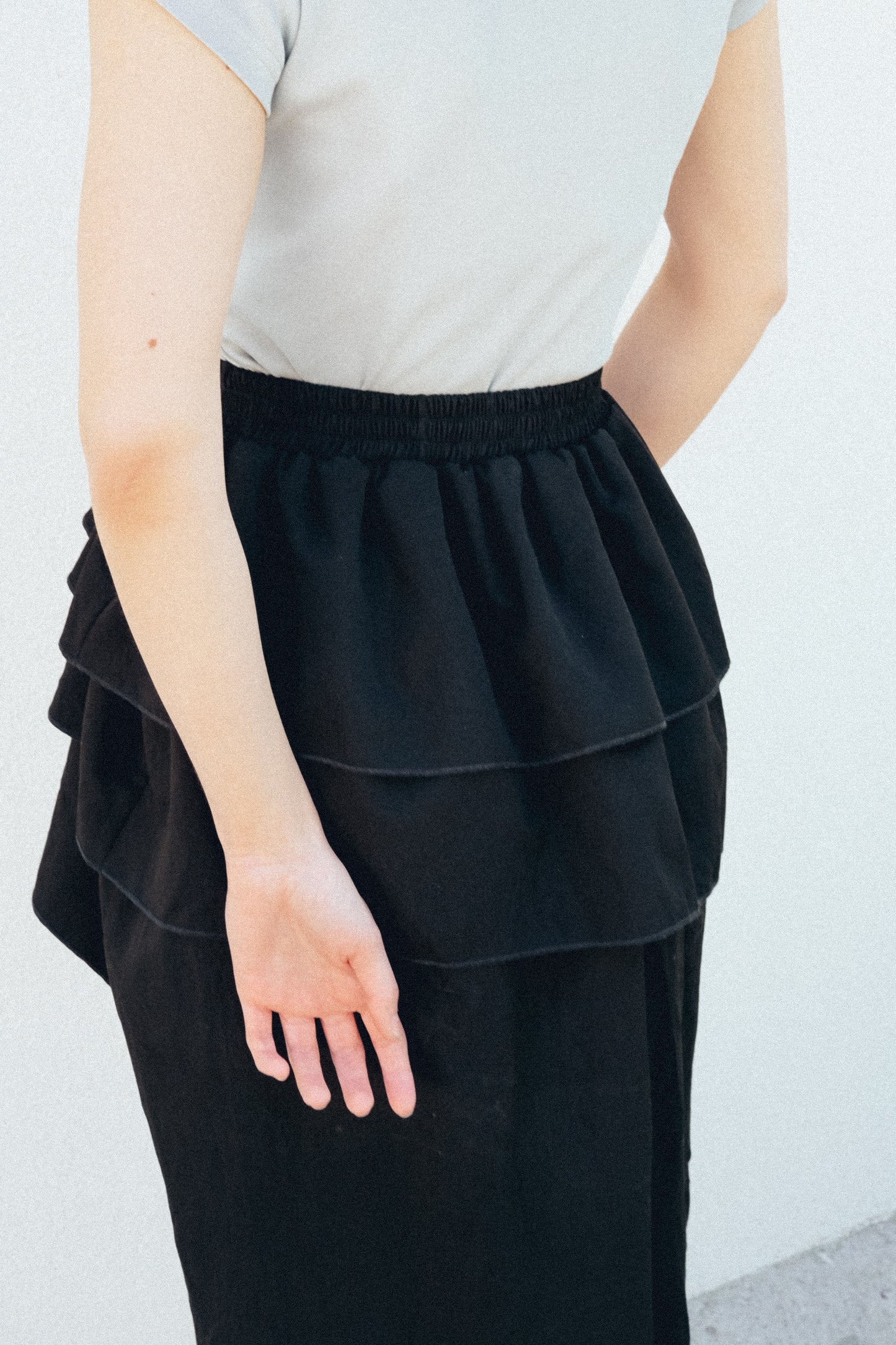 BLACK SKIRT
