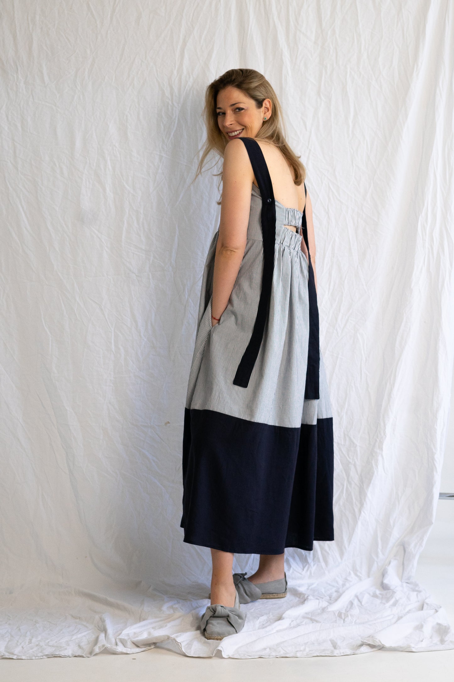 LONG NAVY DRESS